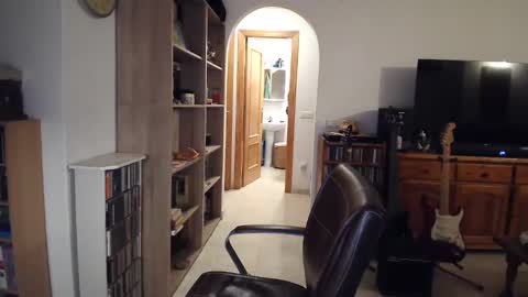 Snapshot of 7thsojourn chatting on 03-05-25, 10:10 Papi online show from 03-05-25, 10:10