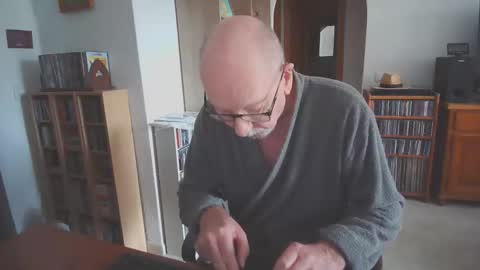 Snapshot of 7thsojourn chatting on 10-11-25, 08:46 Papi online show from 10-11-25, 08:46