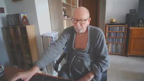 Snapshot of 7thsojourn chatting on 10-18-25, 08:26 Papi online show from 10-18-25, 08:26