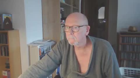 Snapshot of 7thsojourn chatting on 10-31-25, 04:41 Papi online show from 10-31-25, 04:41