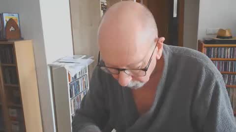 Snapshot of 7thsojourn chatting on 11-03-25, 09:10 Papi online show from 11-03-25, 09:10