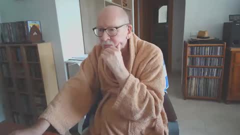 Snapshot of 7thsojourn chatting on 11-13-25, 09:08 Papi online show from 11-13-25, 09:08