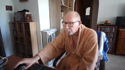 Snapshot of 7thsojourn chatting on 11-25-25, 09:31 Papi online show from 11-25-25, 09:31