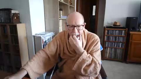 Snapshot of 7thsojourn chatting on 11-27-25, 10:28 Papi online show from 11-27-25, 10:28