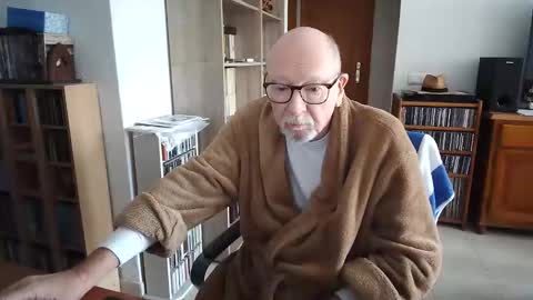 Snapshot of 7thsojourn chatting on 11-30-25, 09:57 Papi online show from 11-30-25, 09:57