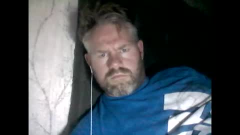 Snapshot of 81jonnyx chatting on 01-08-25, 05:05 81jonnyx online show from 01-08-25, 05:05