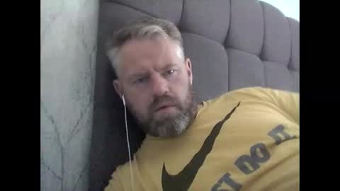 Snapshot of 81jonnyx chatting on 09-11-25, 08:36 81jonnyx online show from 09-11-25, 08:36