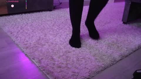 Snapshot of 888_666 chatting on 09-11-25, 02:11 Monicano face online show from 09-11-25, 02:11