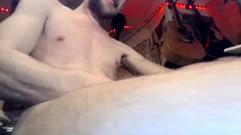 Snapshot of 8inches4you2 chatting on 02-19-25, 06:11 8inches4you2 online show from 02-19-25, 06:11