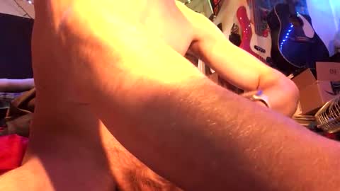 Snapshot of 8inches4you2 chatting on 03-18-26, 06:00 8inches4you2 online show from 03-18-26, 06:00