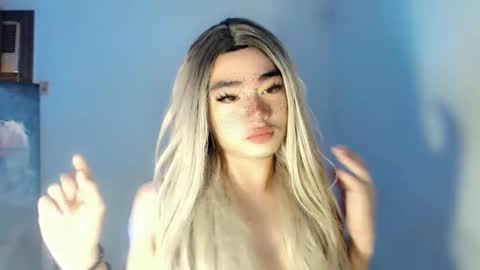 8inches_femboy online show from 09-19-25, 03:30