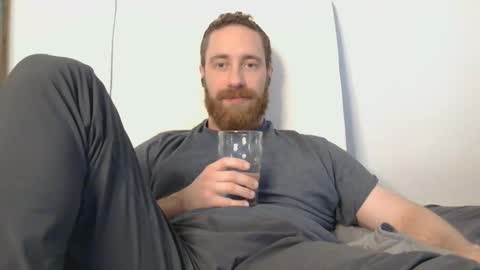 8InchesAndSomeHoles online show from 01-15-26, 07:17