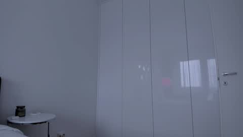 8selene online show from 02-04-25, 09:49