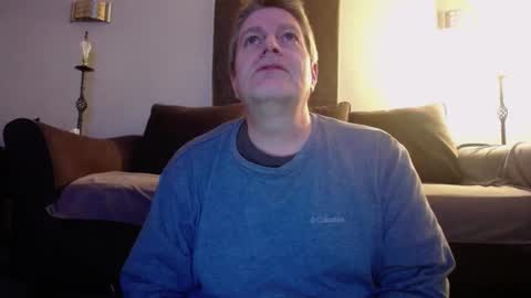 Snapshot of 989guy chatting on 01-28-25, 01:18 989guy online show from 01-28-25, 01:18