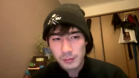 Snapshot of 9thislandd chatting on 02-10-25, 12:29 9thislandd online show from 02-10-25, 12:29