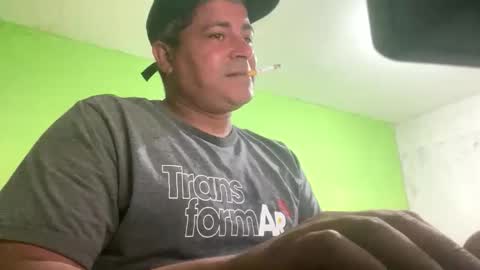 Snapshot of 9vinhocamshow chatting on 01-07-26, 11:40 9vinhocamshow online show from 01-07-26, 11:40