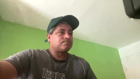 Snapshot of 9vinhocamshow chatting on 01-08-26, 11:56 9vinhocamshow online show from 01-08-26, 11:56