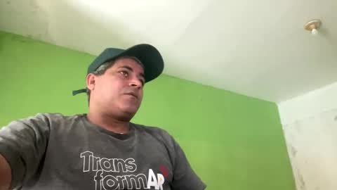 Snapshot of 9vinhocamshow chatting on 01-12-26, 11:26 9vinhocamshow online show from 01-12-26, 11:26