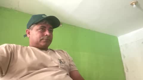 Snapshot of 9vinhocamshow chatting on 04-25-26, 12:08 9vinhocamshow online show from 04-25-26, 12:08