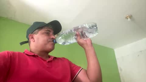 Snapshot of 9vinhocamshow chatting on 04-26-26, 10:46 9vinhocamshow online show from 04-26-26, 10:46