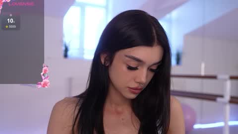 KARINA online show from 09-17-25, 12:51