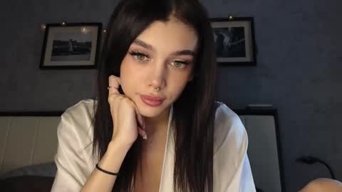 KARINA online show from 11-19-25, 12:05