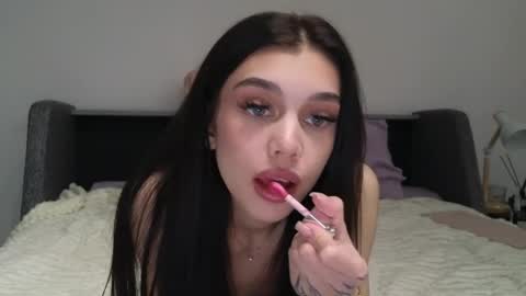 Snapshot of 9west chatting on 05-18-26, 11:49 KARINA online show from 05-18-26, 11:49
