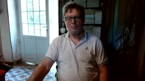 Snapshot of _123_voyeur_ chatting on 06-29-26, 10:48 _123_voyeur_ online show from 06-29-26, 10:48