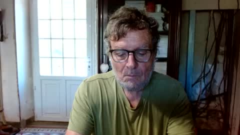 Snapshot of _123_voyeur_ chatting on 07-05-26, 12:23 _123_voyeur_ online show from 07-05-26, 12:23