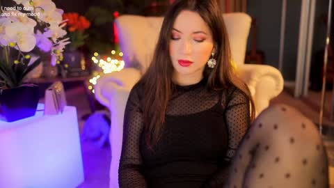 Snapshot of _1s___ chatting on 12-02-25, 04:40 Sophia online show from 12-02-25, 04:40