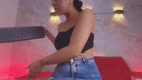 Snapshot of _abby_rouss chatting on 10-25-25, 03:14 abby rouss online show from 10-25-25, 03:14