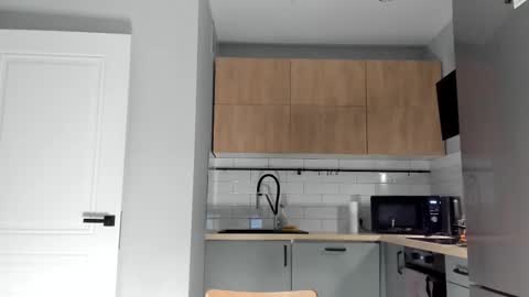 Adam online show from 02-12-25, 05:05