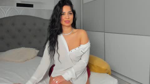 Snapshot of _adelle chatting on 03-05-25, 05:08 Adelle online show from 03-05-25, 05:08