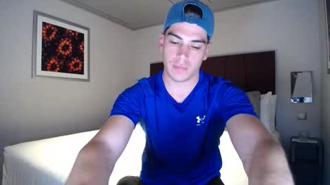 Snapshot of _aesthetic chatting on 11-25-25, 05:57 _aesthetic online show from 11-25-25, 05:57