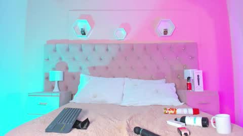 Agatha online show from 12-22-24, 09:53