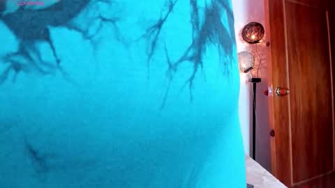 _aithanaa_ online show from 11-15-25, 07:43