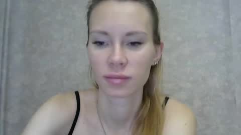 Snapshot of _alex1819 chatting on 12-19-25, 06:31 _alex1819 online show from 12-19-25, 06:31