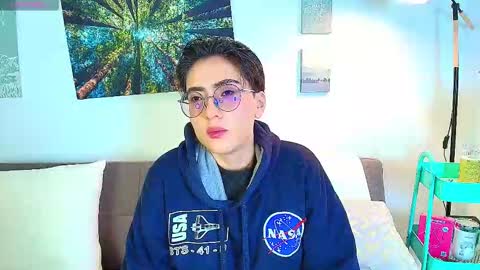 Snapshot of _alex_carter chatting on 10-14-25, 10:16 alex carter online show from 10-14-25, 10:16