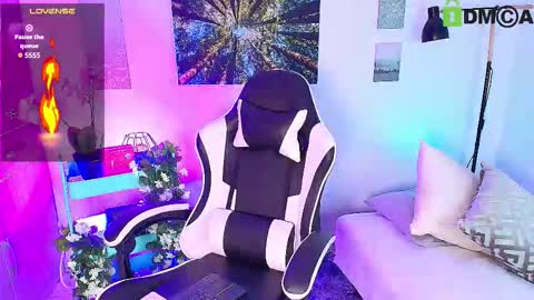 Snapshot of _alex_carter chatting on 10-30-25, 10:38 alex carter online show from 10-30-25, 10:38