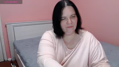_alexandra_ray_ online show from 10-04-25, 06:06