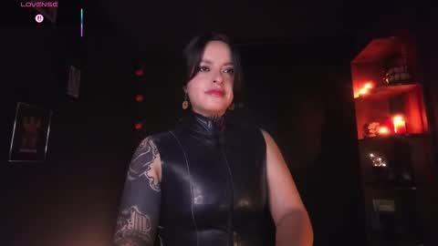 Miss Alice  My internet sucks these days see you soon online show from 12-01-25, 07:52