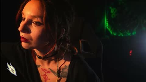 Snapshot of _alicemorrison_ chatting on 10-23-25, 06:39 Alice Morrison Mistress Datura online show from 10-23-25, 06:39