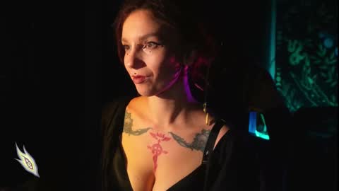 Snapshot of _alicemorrison_ chatting on 12-14-25, 06:45 Alice Morrison Mistress Datura online show from 12-14-25, 06:45