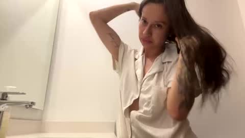 _alyson online show from 06-04-26, 02:28