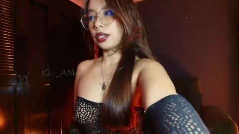 Snapshot of _amarella_ chatting on 04-27-26, 05:55 Ana online show from 04-27-26, 05:55