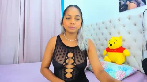 Analia online show from 02-06-25, 02:22