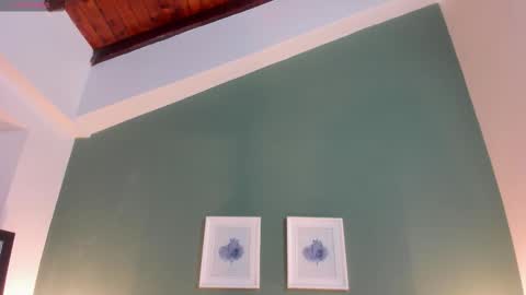 Snapshot of _anavictoria_ chatting on 11-28-25, 06:21 Ana Victoria online show from 11-28-25, 06:21