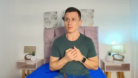 Snapshot of _andrewfalcon2 chatting on 01-20-25, 12:18 _andrewfalcon2 online show from 01-20-25, 12:18