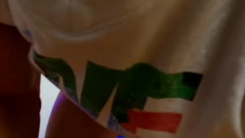 Snapshot of _andrewfalcon2 chatting on 02-04-25, 12:33 _andrewfalcon2 online show from 02-04-25, 12:33