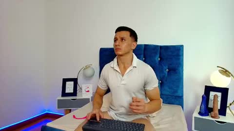 Snapshot of _andrewfalcon2 chatting on 02-07-25, 12:39 _andrewfalcon2 online show from 02-07-25, 12:39